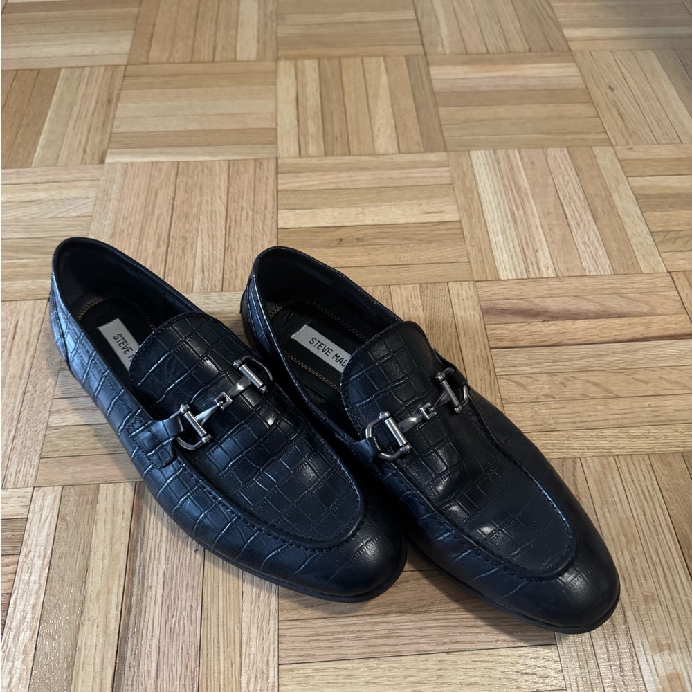Steve Madden Black Textured Slip-Ons